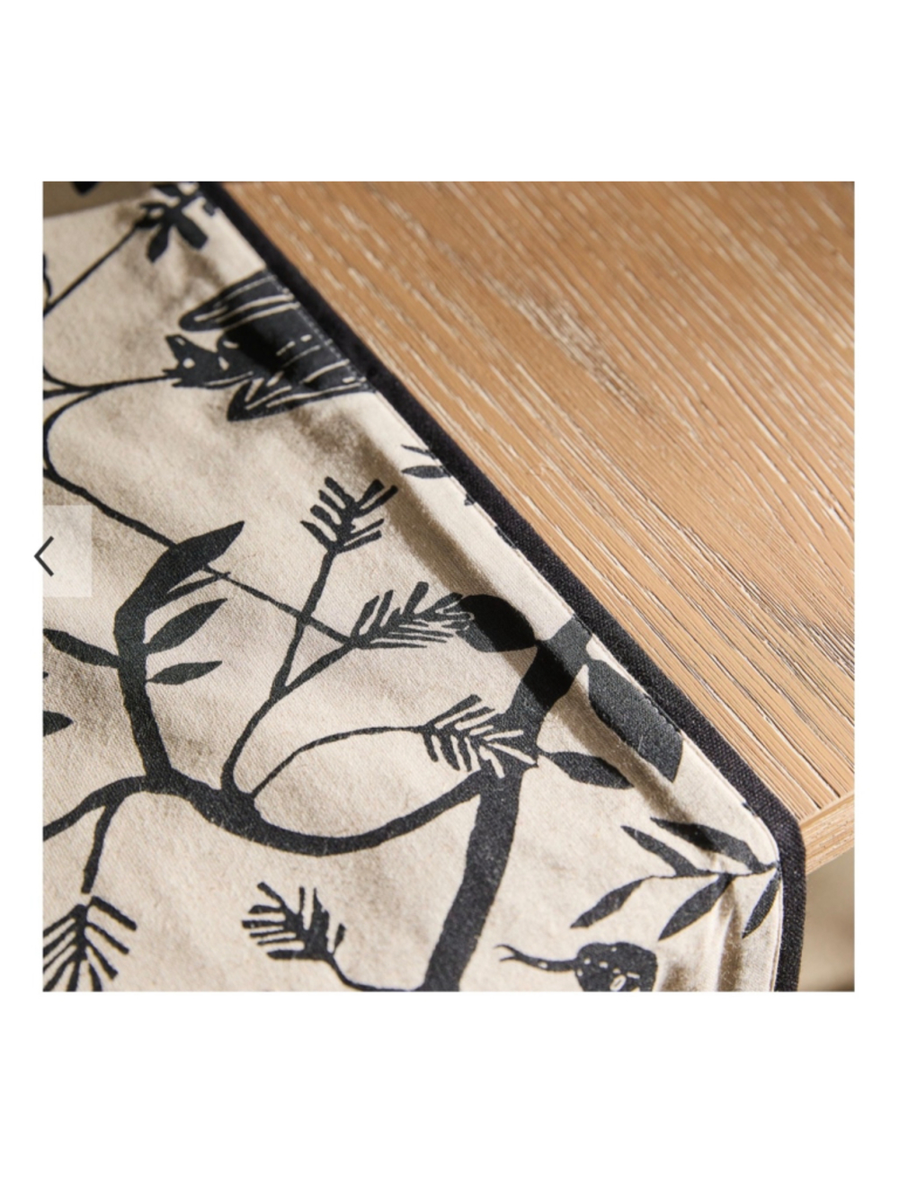 West Elm Spooky Toile Runner & 8 Napkins NWT Halloween Goth Augtober - Picture 4 of 12